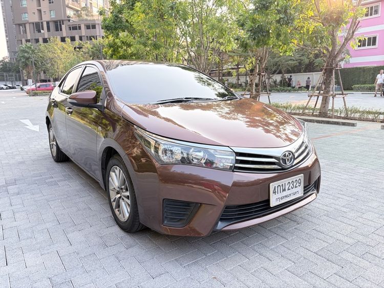 Toyota Altis 2015 1.6 G Sedan เบนซิน ไม่ติดแก๊ส เกียร์อัตโนมัติ น้ำตาล รูปที่ 2