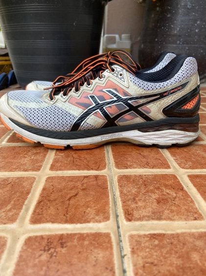 รองเท้ามือสอง รูปที่ 5