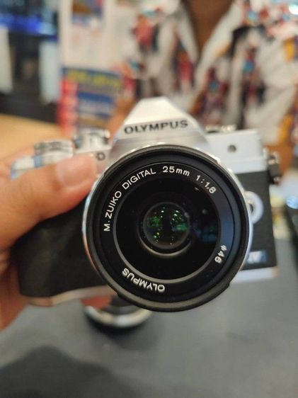กล้องมิลเลอร์เลส ไม่กันน้ำ กล้อง Olympus OM-D E-M10 Mark IV Kit 14-42 mm
