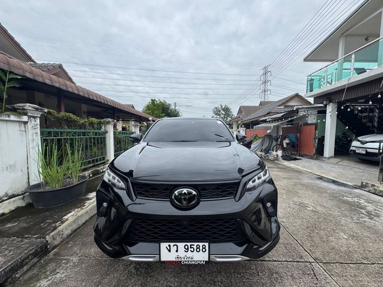 Toyota Fortuner 2020 2.8 TRD Sportivo 4WD Utility-car ดีเซล ไม่ติดแก๊ส เกียร์อัตโนมัติ ดำ รูปที่ 2