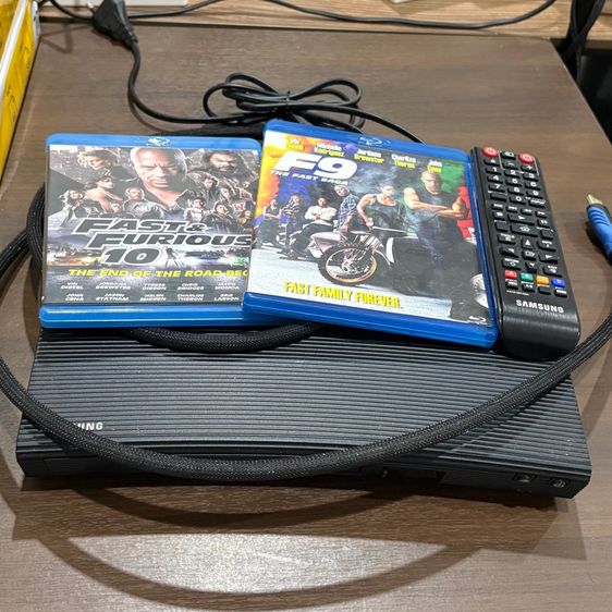 เครื่องเล่นดีวีดีบลูเรย์ blue ray ยี่ห้อ samsung 
