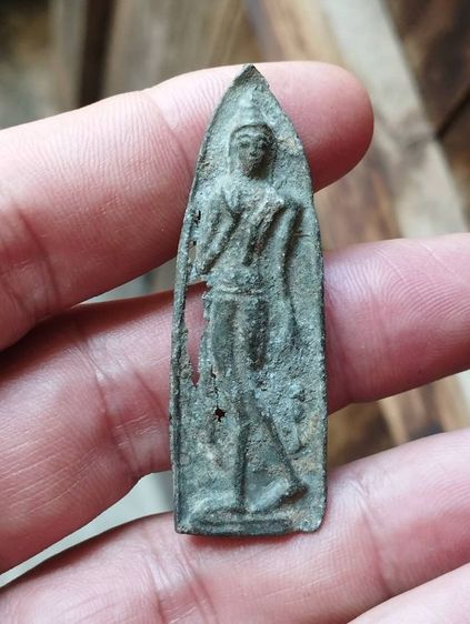 พระปางลีลาเนื้อชิน