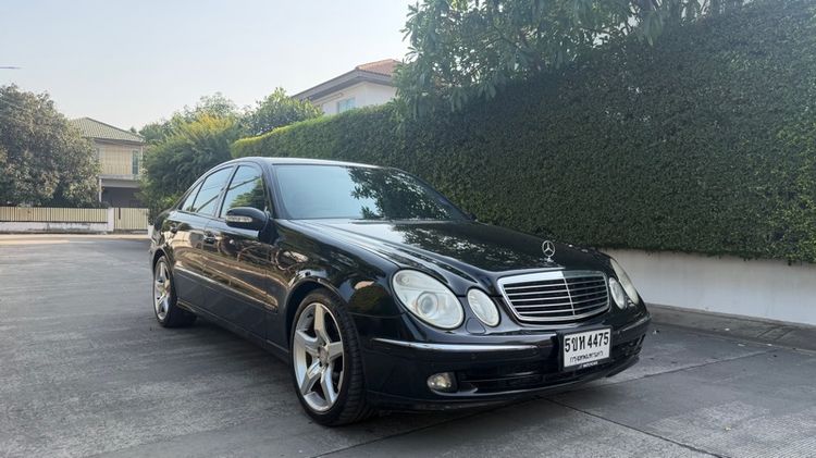 Mercedes-Benz E-Class 2005 E240 Sedan เบนซิน ไม่ติดแก๊ส เกียร์อัตโนมัติ ดำ รูปที่ 3