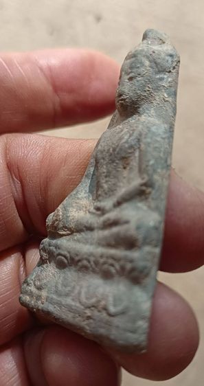 พระ​เชตุพน​พิมพ์​ใหญ่​นิยม​ บัว2ชั้น​ กรุพนมเพ​ลิง​ สุโขทัย​ รูปที่ 3