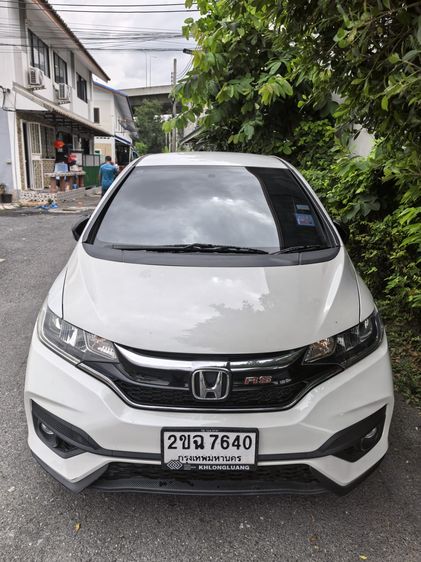 Honda Jazz 2021 1.5 RS+ Sedan เบนซิน ไม่ติดแก๊ส เกียร์อัตโนมัติ ขาว รูปที่ 3