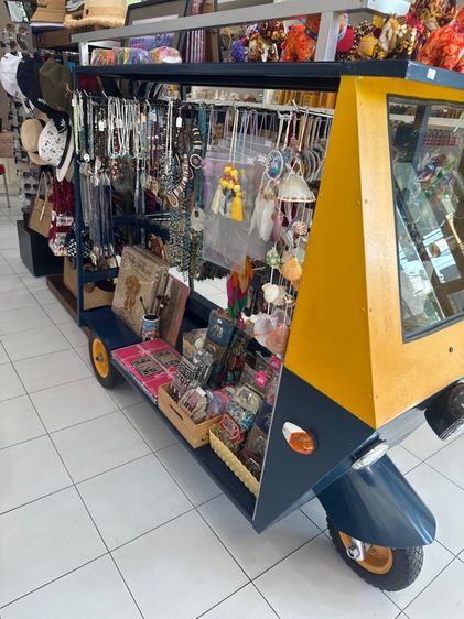 ที่แขวนสินค้า ทรงรถตุ้กๆ รูปที่ 4