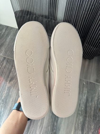 Jimmy Choo Slip-on - รองเท้าแบรนด์เนมมือสอง รูปที่ 9