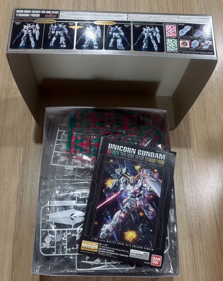 MG Unicorn Gundam Red and Green Twin Frame  รูปที่ 2