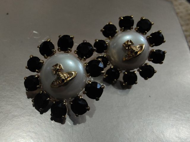 Earing Vivien Westwood  รูปที่ 3
