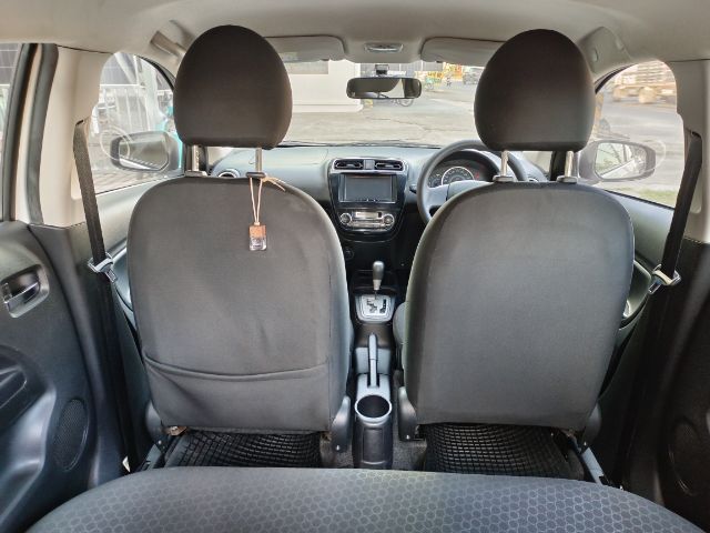 Mitsubishi Mirage 2013 1.2 Limited Edition Sedan เบนซิน ไม่ติดแก๊ส เกียร์อัตโนมัติ ขาว รูปที่ 4
