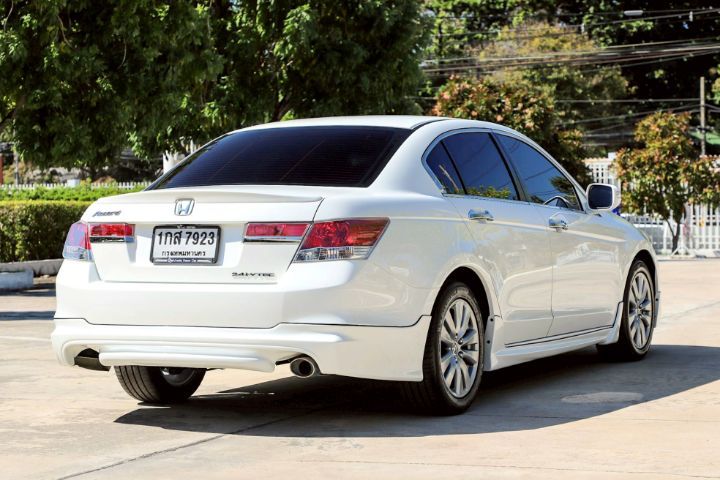 Honda Accord 2013 2.4 EL NAVI Sedan เบนซิน ไม่ติดแก๊ส เกียร์อัตโนมัติ ขาว รูปที่ 3