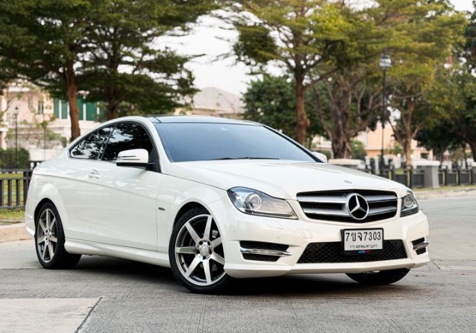 Mercedes-Benz C-Class 2012 C250 Sedan เบนซิน ไม่ติดแก๊ส เกียร์อัตโนมัติ ขาว รูปที่ 3