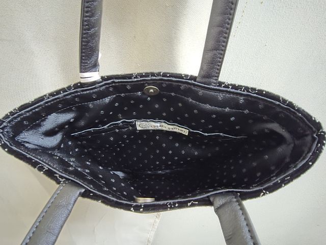 กระเป๋าโท้ทผ้าสีดำลายใบไม้ขนาดเล็กจาก Chiaki Studio รูปที่ 7