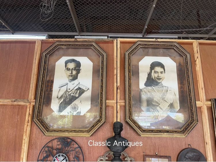 ภาพในหลวง ร.9 พระราชินี กรอบแปดเหลี่ยมโบราณเก่าสะสม รูปที่ 13