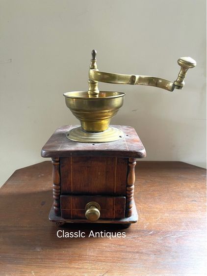 เครื่องบดกาแฟ ตัวใหญ่ เก่าโบราณสะสม รูปที่ 2