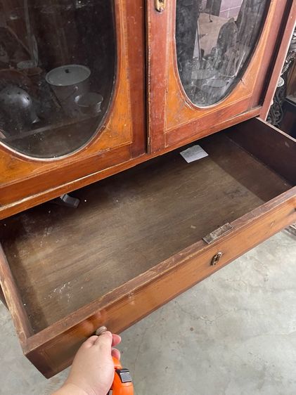 ตู้ ลิ้นชักยุโรป เก่าโบราณสะสม รูปที่ 11