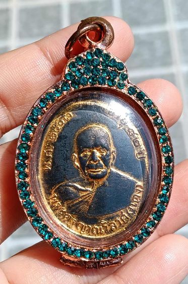 หลวงพ่อแดงวัดเขาบันไดอิฐ