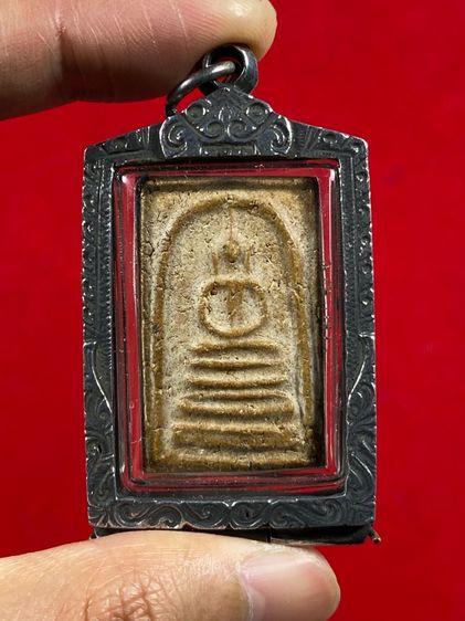 🔥 พระสมเด็จวัดเกศไชโย พิมพ์ฐาน7 ชั้น องค์สภาพสวยสมบูรณ์ ไม่มีหักซ่อม เนื้อหามวลสารดี พร้อมเลี่ยม 