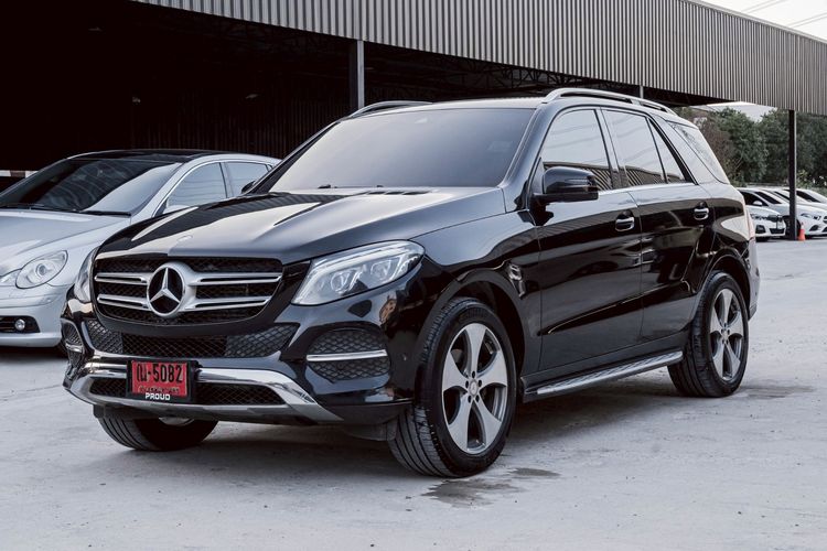 Mercedes-Benz GLE-Class 2016 GLE250 Utility-car ดีเซล ไม่ติดแก๊ส เกียร์อัตโนมัติ ดำ รูปที่ 3