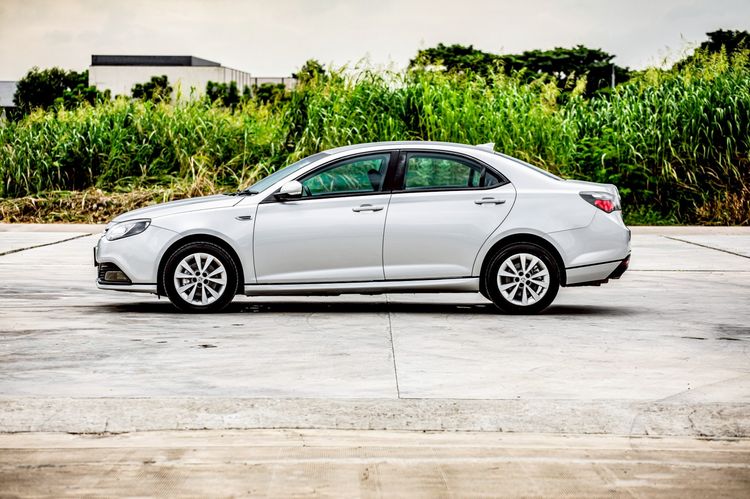 MG MG6 2015 1.8 D Sedan เบนซิน เกียร์อัตโนมัติ เทา รูปที่ 3