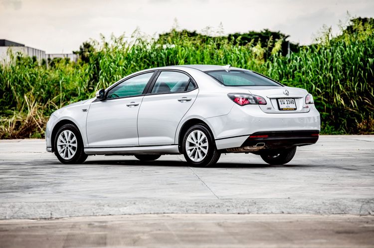 MG MG6 2015 1.8 D Sedan เบนซิน เกียร์อัตโนมัติ เทา รูปที่ 4