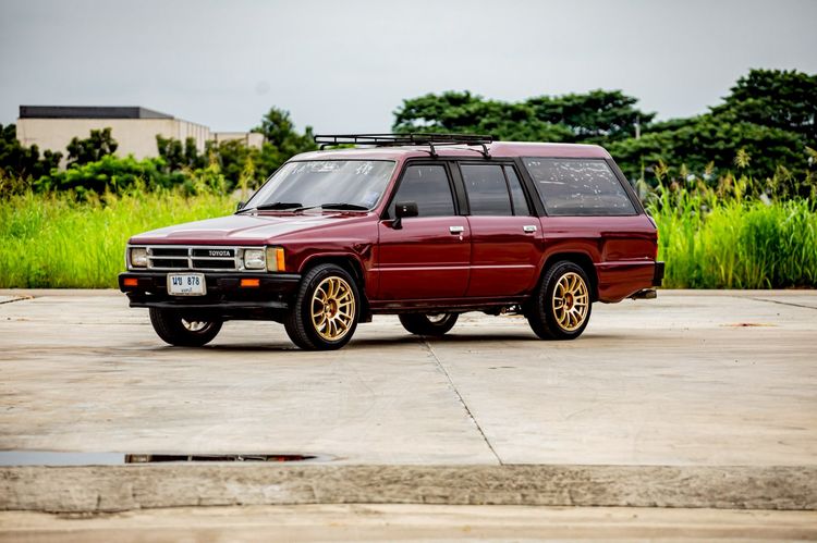 Toyota Hilux Hero 1989 รุ่นย่อยอื่นๆ Pickup ดีเซล เกียร์ธรรมดา แดง รูปที่ 2