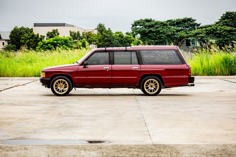 Toyota Hilux Hero 1989 รุ่นย่อยอื่นๆ Pickup ดีเซล เกียร์ธรรมดา แดง รูปที่ 3