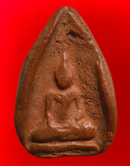 พระหล่อหลวงพ่อเงินเนื้อโลหะเก่าค่ะ