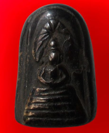 พระหล่อเนื้อชินจะกั่วโลหะเก่าค่ะ