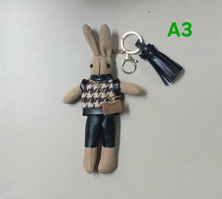 พวงกุญแจพู่ หนังวัวแท้ งาน handmade  รูปที่ 4