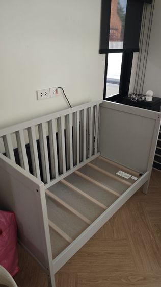 ส่งต่อ เตียงเด็ก ikea sundvik สีเทา ไม่มีขายแล้ว รูปที่ 8