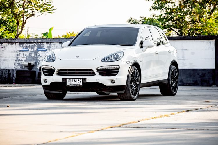 รถ Porsche Cayenne 3.0 S E-Hybrid Platinum Edition 4WD สี ขาว