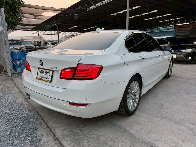 BMW Series 5 2015 528i Sedan เบนซิน ไม่ติดแก๊ส เกียร์อัตโนมัติ ขาว รูปที่ 4