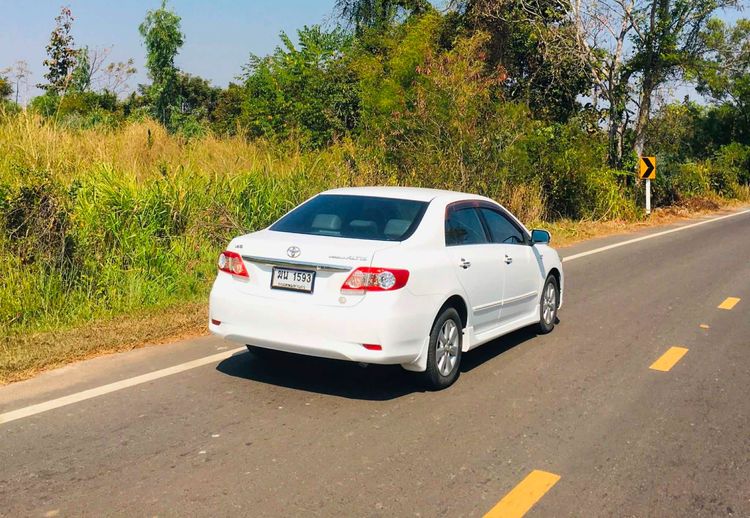 Toyota Altis 2012 1.6 G Sedan เบนซิน ไม่ติดแก๊ส เกียร์อัตโนมัติ ขาว รูปที่ 3