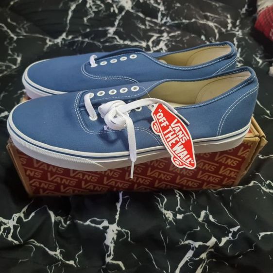 VANS Authentic (Classic) - Navy รองเท้า แวนส์ แท้ มีไซคเดียว เบอร46
มี5 คู่  รูปที่ 2