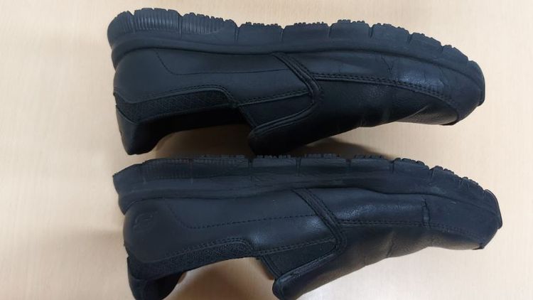 ขายรองเท้ายี่ห้อ skechers รูปที่ 17