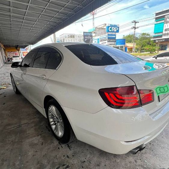 รถ BMW Series 5 520d สี ขาว