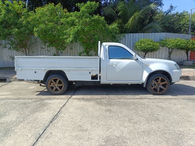 TATA Xenon 2012 2.2 Giant Heavy Duty Pickup เบนซิน LPG เกียร์อัตโนมัติ ขาว รูปที่ 4