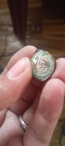 ล็อกเก็ตหลวงปู่แหวนสุจินโน วัดดอยแม่ปั๋ง รูปที่ 2