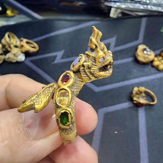 แหวนพลอยพญานาคติดพลอย กรุลําพูน ส่งฟรีทั่วประเทศ รูปที่ 6