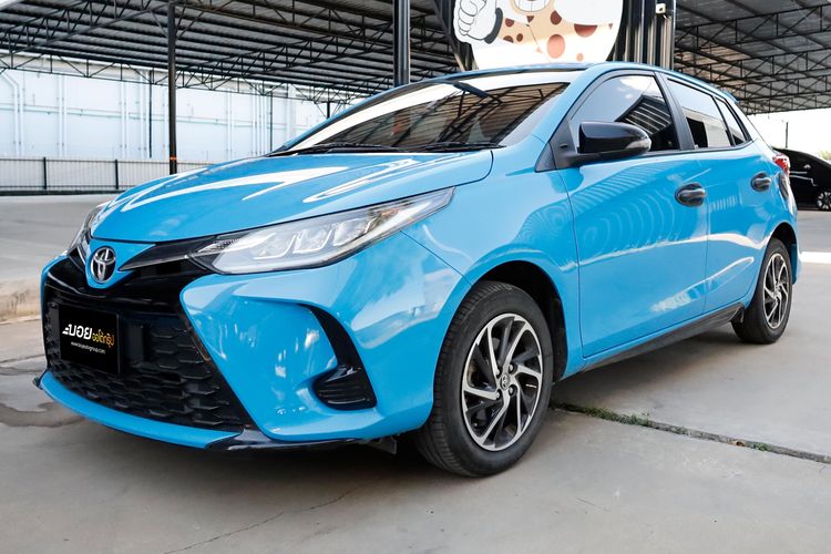 รถ Toyota Yaris 1.2 Sport สี ฟ้า