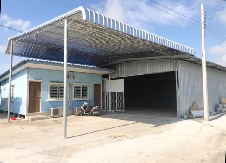 ให้เช่าโกดังพร้อมที่พักอาศัย ลำลูกกาคลอง 3  ทำเลดี เหมาะทำโฮมออฟฟิศ ใกล้ตลาดนานาเจริญ