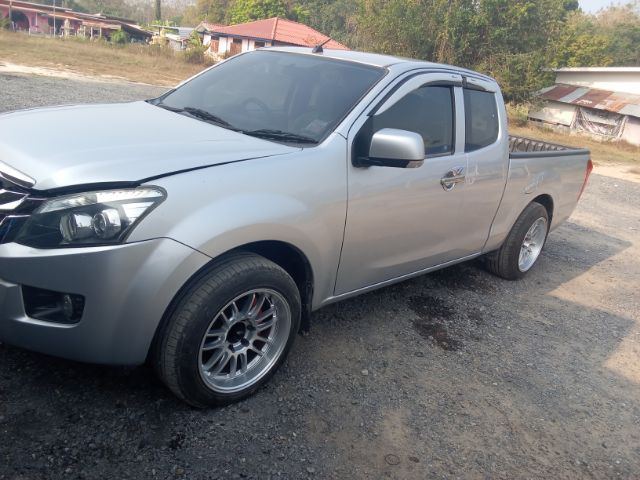 รถ Isuzu D-MAX 2.5 Z สี เทา