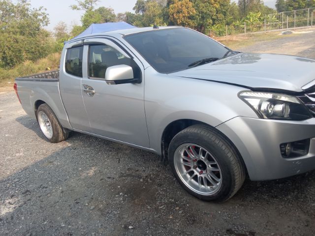 Isuzu D-MAX 2012 2.5 Z Pickup ดีเซล เกียร์ธรรมดา เทา รูปที่ 2
