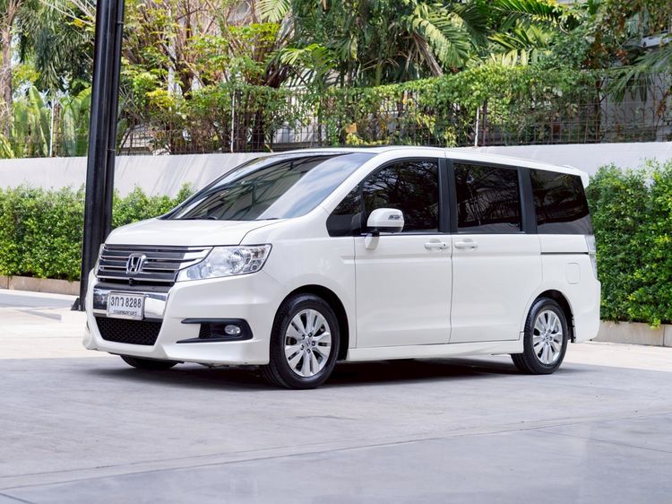 Honda Stepwagon 2010 2.0 JP Utility-car เบนซิน ไม่ติดแก๊ส เกียร์อัตโนมัติ ขาว รูปที่ 3