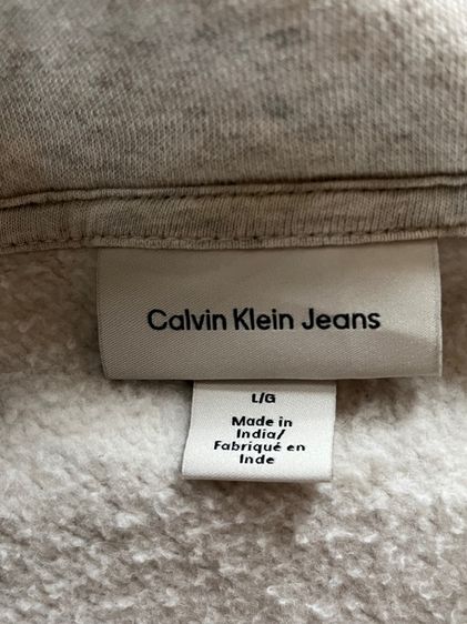 เสื้อสเวตเชิ้ตครอปฮาร์ปซิป Calvin Klein size L สีเทาอ่อน (มือ2) รูปที่ 5