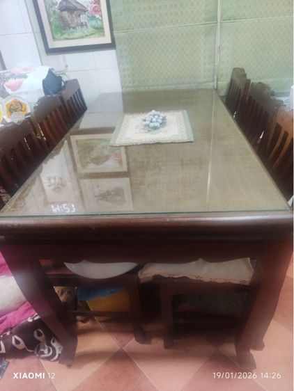 โต๊ะไม้มะค่าพร้อมเก้าอี้ 6 ตัว