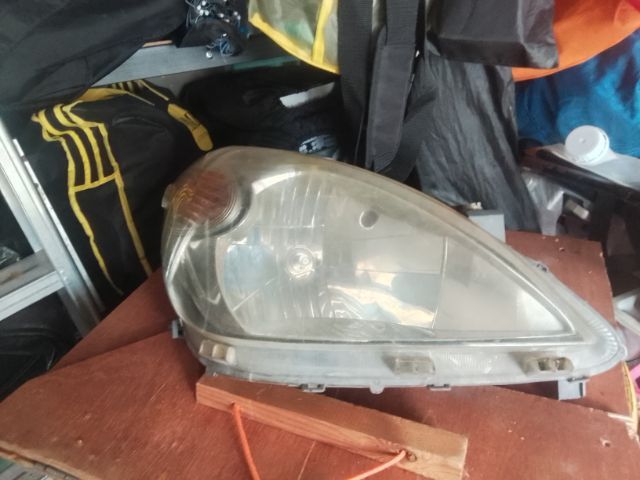 ขายโคมไฟหน้าหน้ารถยนต์ รูปที่ 3