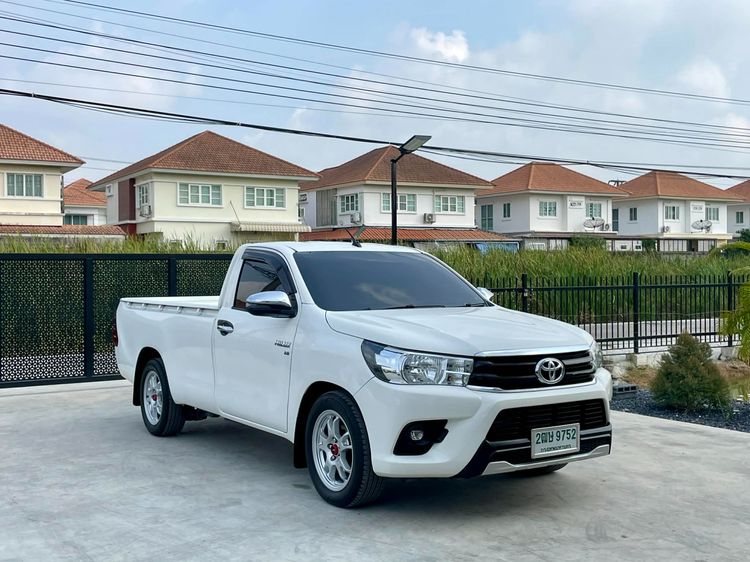 Toyota Hilux Revo 2020 2.8 J Plus Pickup ดีเซล ไม่ติดแก๊ส เกียร์ธรรมดา ขาว รูปที่ 3