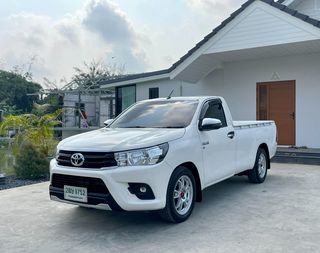 Toyota Hilux Revo 2.8 J Plus Single-cab MT 2020